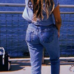 Vintage Levi’s 550 Relaxed Fit Tapered Leg with Distressed Edges
